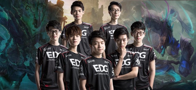 我们拭目以 我们拭目以