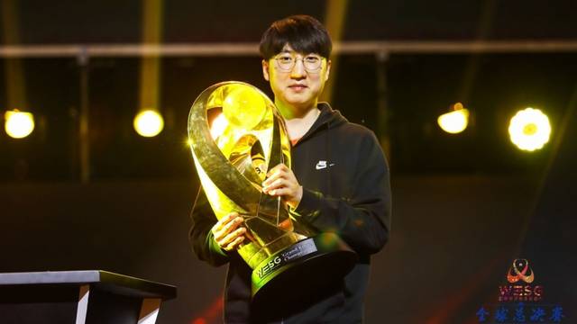 博德鲁姆体 博德鲁姆体